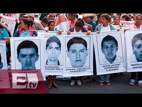 Se reúne en privado Osorio Chong con padres de 43 normalistas en Acapulco / Pascal Beltrán