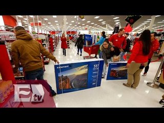 Estadounidenses abarrotan las tiendas por el Black Friday/ Vianey Esquinca