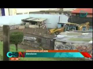 Deslave en Huixquilucan causa múltiples afectaciones