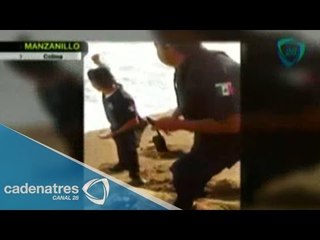 Policías de Manzanillo lanzan al mar huevos de tortugas