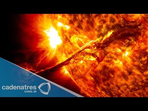 NASA capta espectacular llamarada solar / NASA captures dramatic solar flare