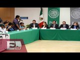 Padres de normalistas reconocen avances en la investigación de la PGR / Martín Espinoza
