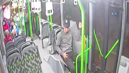 Otobüs Şoförü Ateşlenen Çocuğu Acile Böyle Yetiştirdi