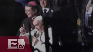Papa Francisco saluda a los asistentes a Nunciatura Apostólica / Francisco Zea