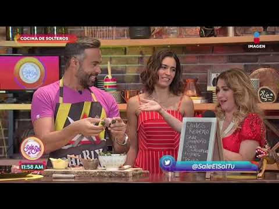 ¡Deliciosos chiles rellenos con tocino para este mes patrio! | Sale el Sol