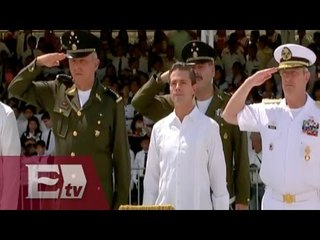 EPN iza bandera monumental en Iguala, Guerrero / Pascal Beltrán