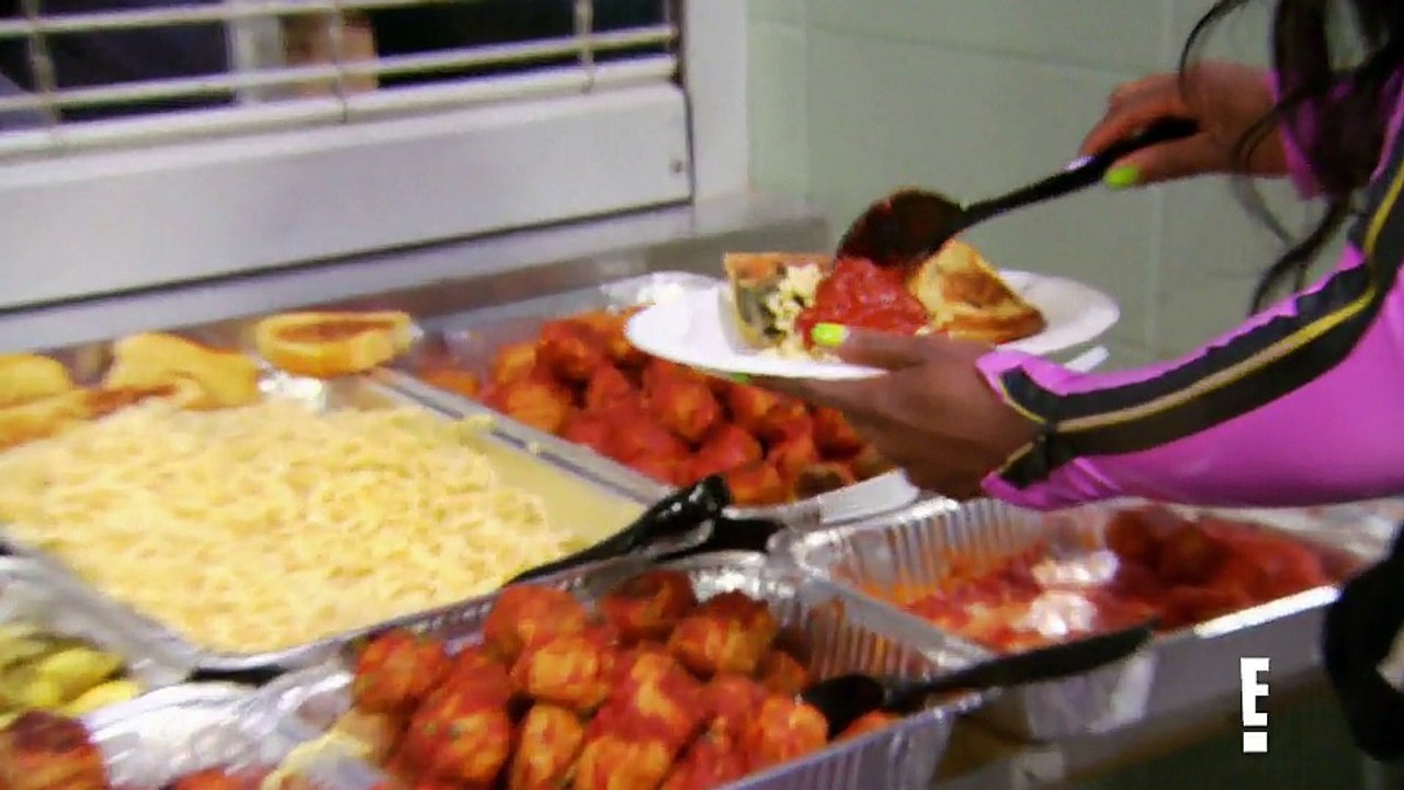 Total Divas S08E03