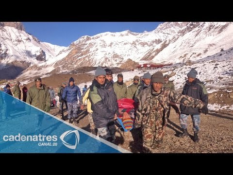 Al menos 29 muertos por una avalancha en Nepal