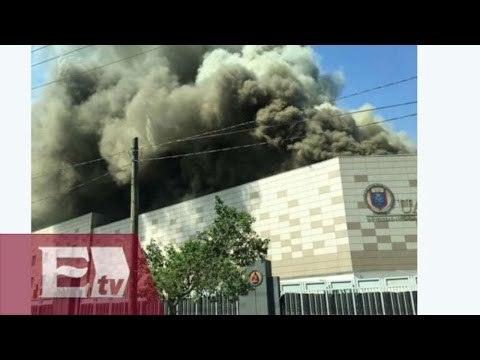Controlan incendio en Universidad Autónoma de Nuevo León / Yuriria Sierra