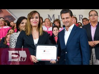 Peña Nieto anuncia apoyo financiero a mujeres/ Vianey Esquinca