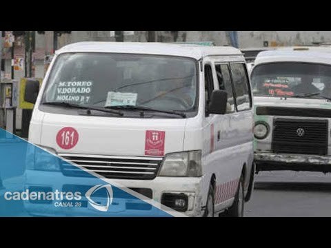 El deficiente transporte público en Neza