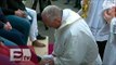 Papa Francisco realiza lavado de pies a refugiados musulmanes / Carlos Quiroz