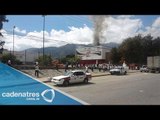 Maestros de Guerrero prenden fuego a oficinas del PRI