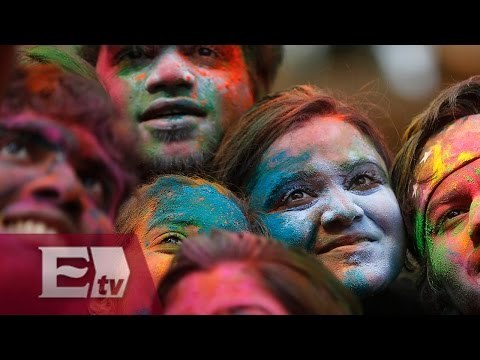 La India se tiñe de colores por festividad del Holi/ Hiram Hurtado