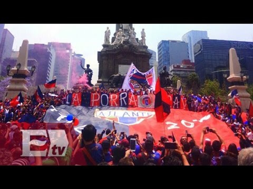 Seguidores del Atlante “toman” el Ángel de la Independencia por Centenario del club/ Hiram Hurtado