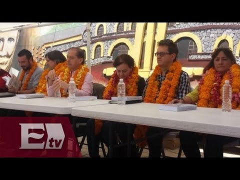 Entrega GIEI informe de actividades a padres de los 43 normalistas desaparecidos / Yuriria Sierra