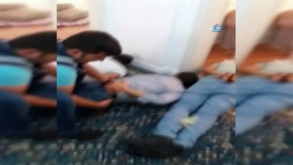 Bebek beşiğinin altını kaçak sigara paketleriyle doldurmuşlar