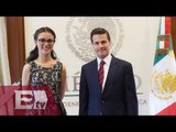 EPN recibe en Los Pinos a ganadora de Olimpiada de Matemáticas / Pascal Beltrán