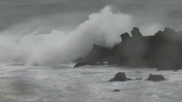 태풍 '콩레이' 빠르게 북상...제주, 태풍 특보 확대 / YTN