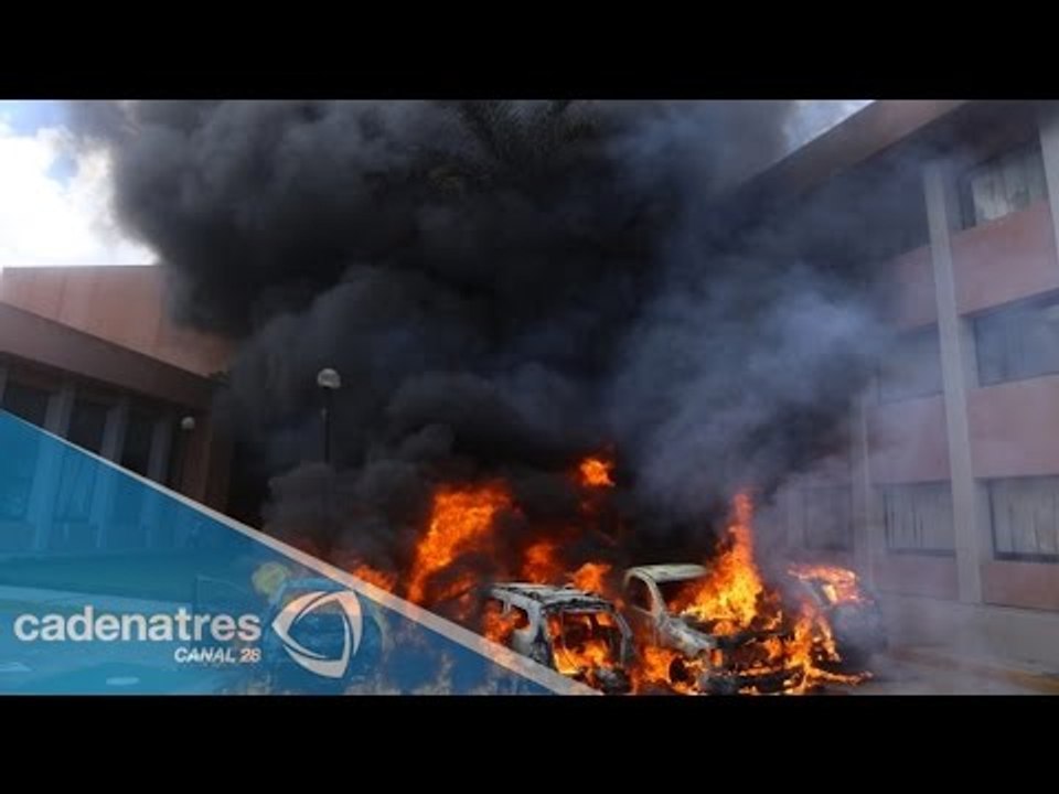 Continúan protestas por normalistas en Guerrero