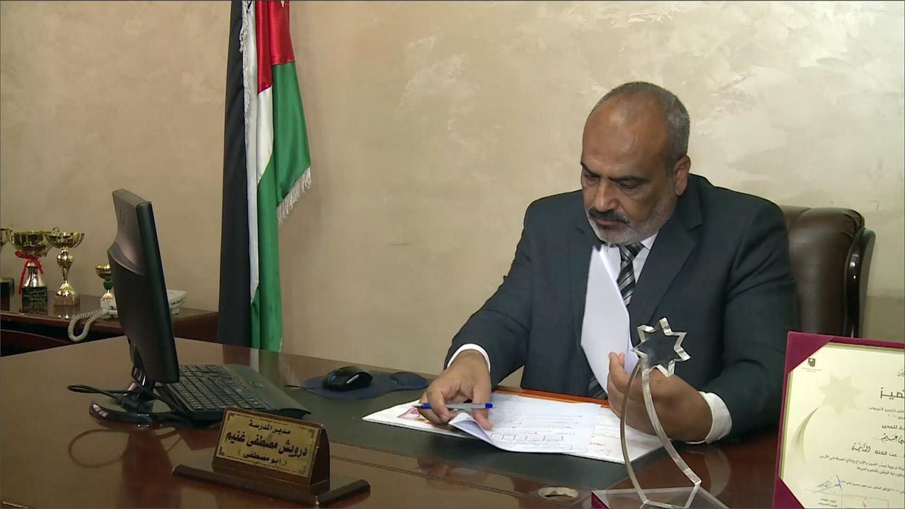 هذا الصباح-درويش غنيم.. الحاصل على جائزة المعلم المتميز