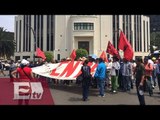 Miembros de la CNTE marchan otra vez rumbo a Los Pinos/ Atalo Mata