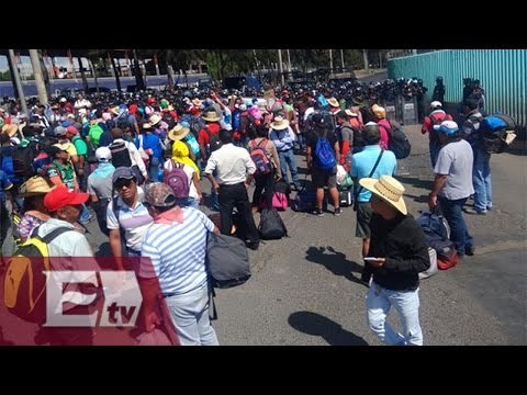 Caravana de la CNTE proveniente de Chiapas avanza hacia La Ciudadela/ Paola Virrueta