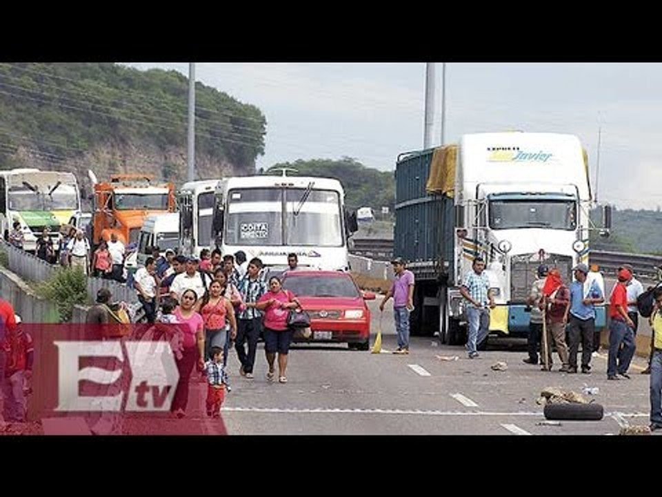 CNTE desquicia Chiapas con 13 bloqueos carreteros/ Ingrid Barrera