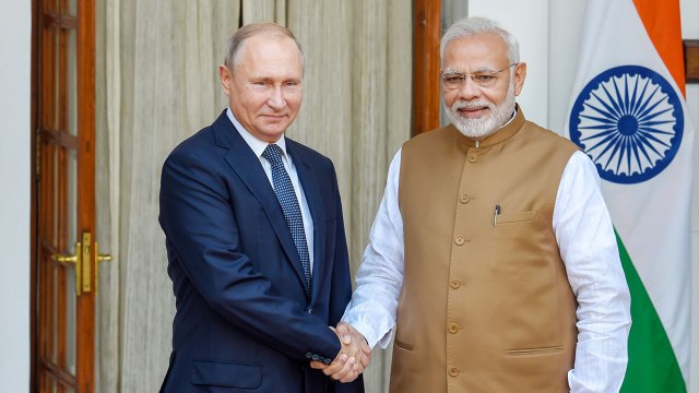 PM Modi - Vladimir Putin ने की 5 S-400 Missile Defence System Deal Sign | वनइंडिया हिंदी