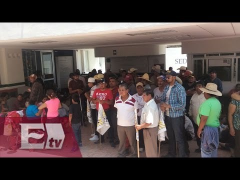 Campesinos bloquean instalaciones de Sedesol / Yazmín Jalil