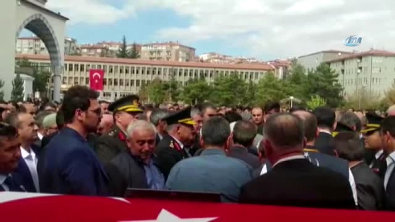 Terör Saldırısında Yaralanan ve GATA'ya Götürülürken Uçakta Şehit Düşen Asker Son Yolculuğuna...