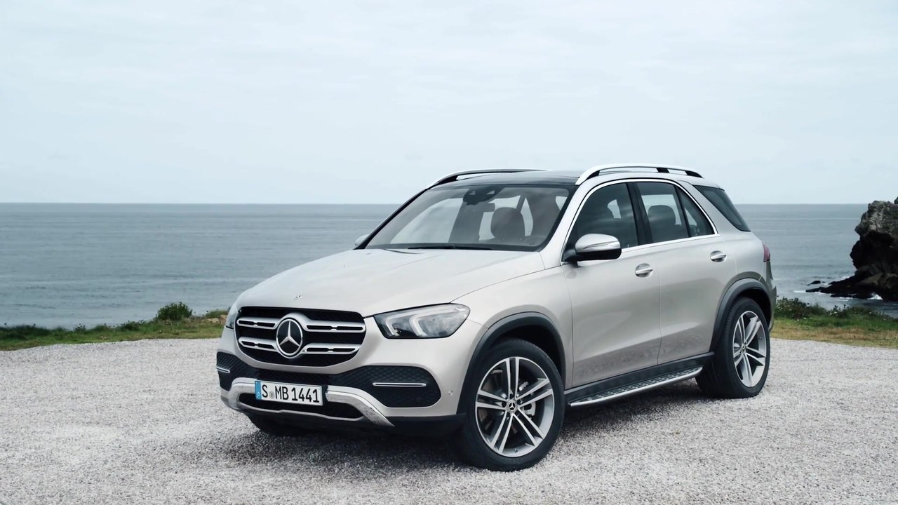 2018 Paris - Weltpremiere des neuen Mercedes-Benz GLE