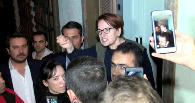 Son Dakika! MHP, Meral Akşener'in Evine Yapılan Baskın Sonrası Üsküdar İlçe Teşkilatını Görevden Aldı