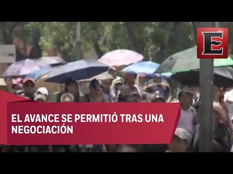 Integrantes de la CNTE llegan al Zócalo Capitalino