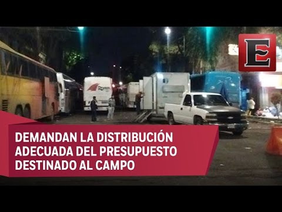 Cierre de avenida Bucareli por plantón de campesinos