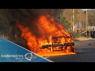 Queman patrullas en Chimalhuacán por operativo policiaco