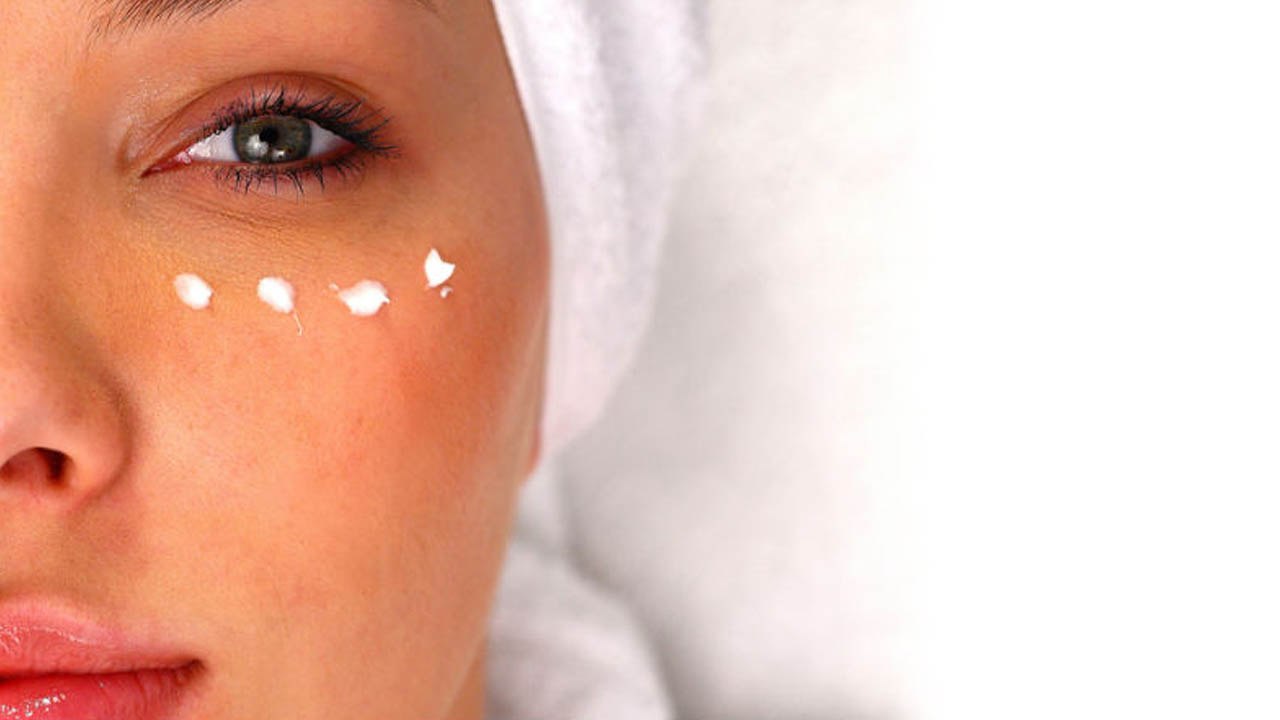 Anti-Aging Cream: When to Start Using? | इस उम्र से लगाना शुरू करें एंटी-एजिंग क्रीम | Boldsky