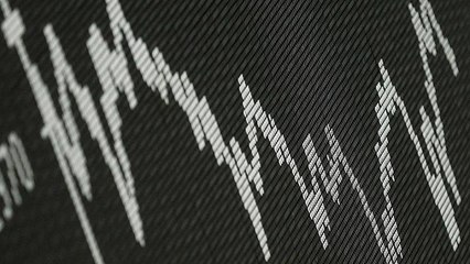 Σε κλοιό πιέσεων το ελληνικό χρηματιστήριο με άξονα τις τράπεζες