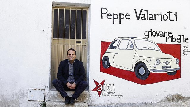 Ιταλία: Συνελήφθη δήμαρχος γιατί «βοηθούσε» την παράνομη μετανάστευση;