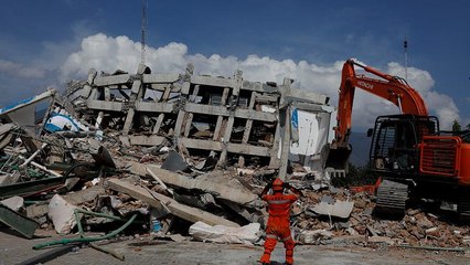 Ινδονησία: Ώρες αγωνίας για εντοπισμό ζωντανών