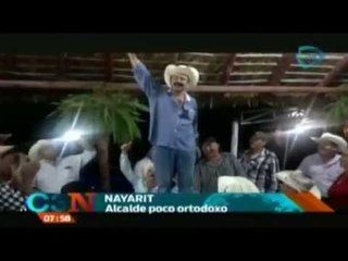 VIDEO: Alcalde que “robó poquito” baila un zapateado