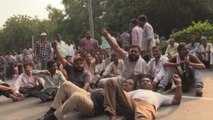 Trabajadores de la limpieza protestan en Delhi tras casi un mes en huelga