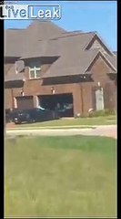 Son mari la trompe, elle détruit sa Corvette à coups de club de golf !