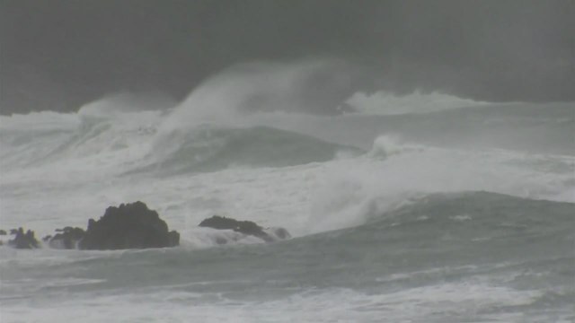태풍 '콩레이' 빠르게 북상...내일 경남 해안 상륙 / YTN