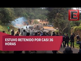 Normalistas liberan a director de Seguridad Pública de Chilchota