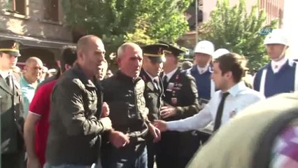 Şehidin Babası: "Bunlar Hain, Bunlar Alçak. Karşımıza Tek Tek Çıkamıyorlar"