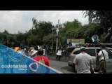 Rafaela Romo, ex candidata de Iztapalapa, se crucifica afuera de las instalaciones del INE DF