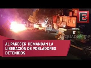 Bloquean carretera Buenavista-Los Reyes con quema de vehículos