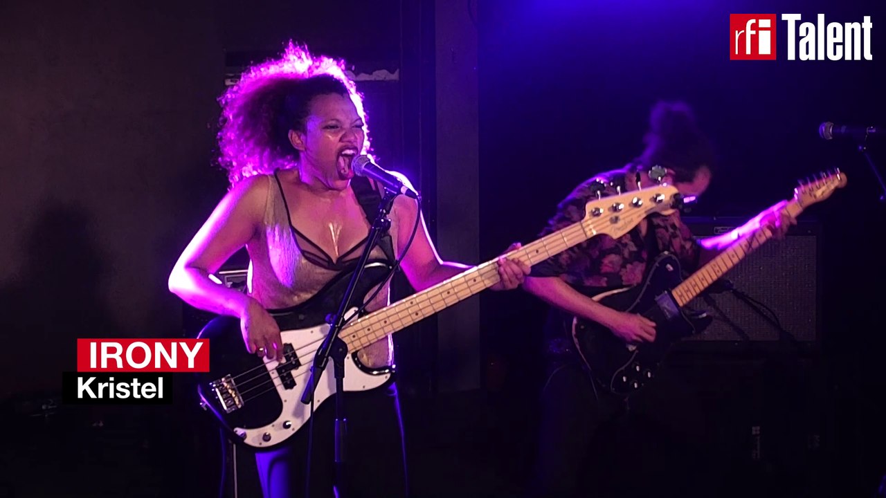 Kristel joue "Irony" en live à la Bellevilloise