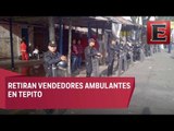 Policías quitan a vendedores ambulantes en Tepito